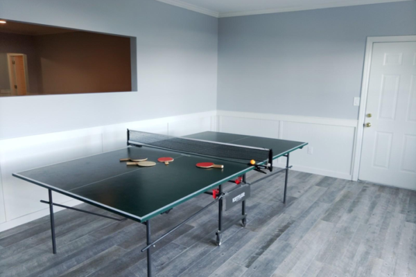 Game-Lounge-Ping-Pong-Table